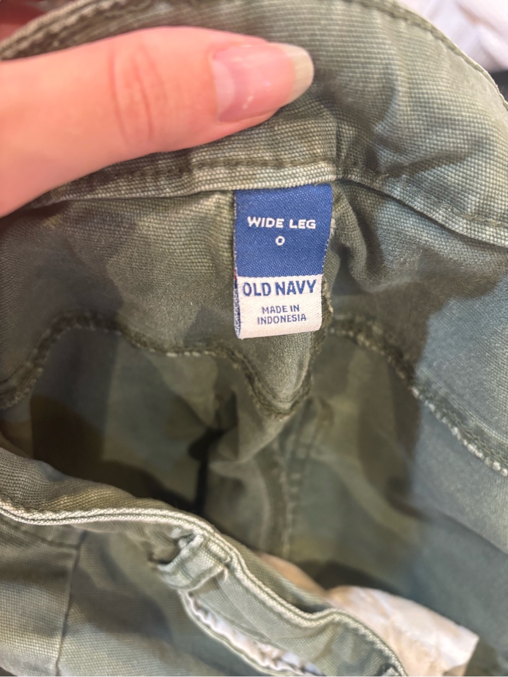 Old Navy High Waisted Wide-Leg Chinos - Picture 5 of 6